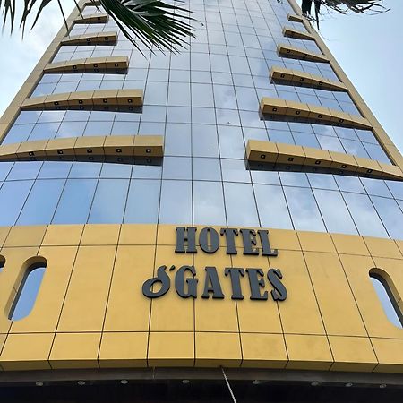 Hotel Dgates Lahore Exteriör bild