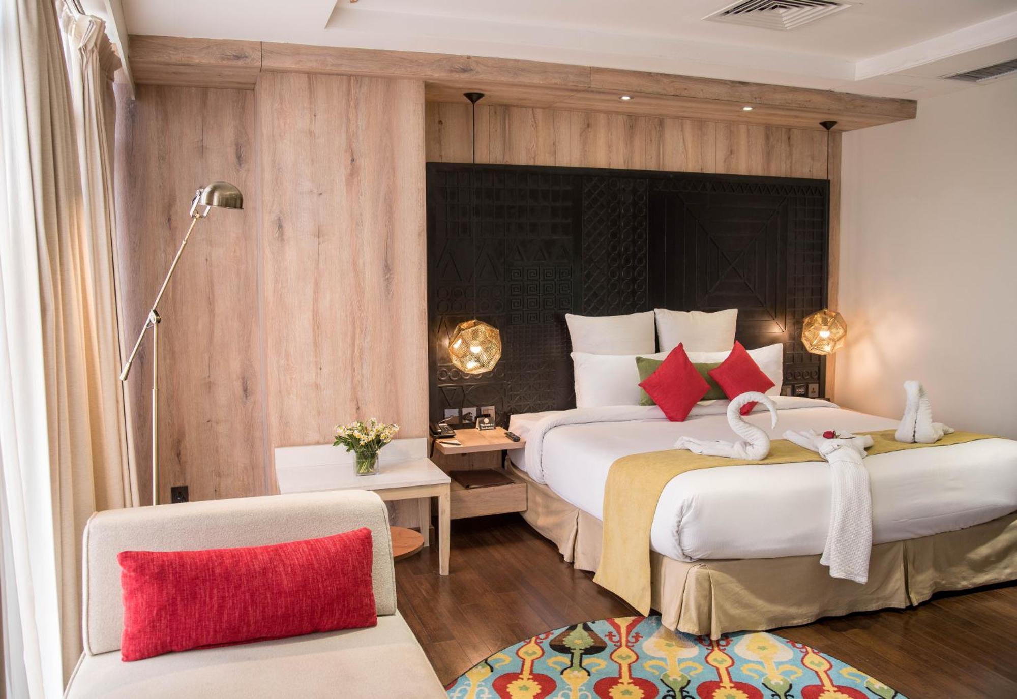 Hotel Dgates Lahore Exteriör bild