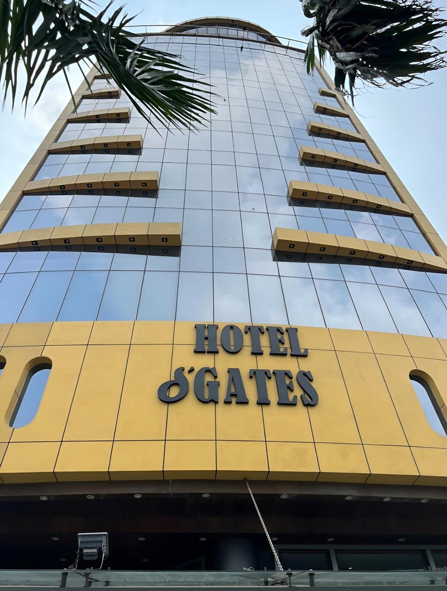 Hotel Dgates Lahore Exteriör bild